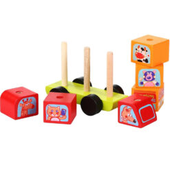 Cubika bus met vrolijke dieren